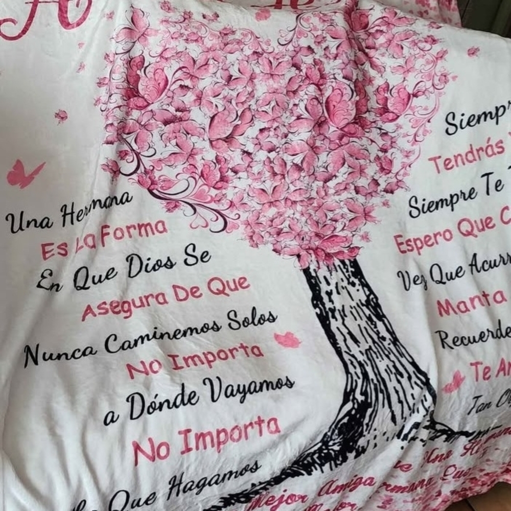 Heart Tree Design Throw Blanket